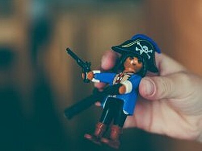 Pirate - the loveyouruni podcast [Episode #5]