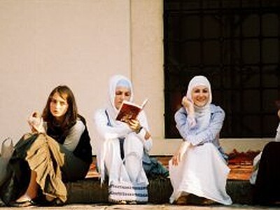 How do we engage with Muslims at uni??